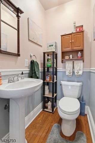 10 Brighton Ave, Andover Boro, NJ 07821