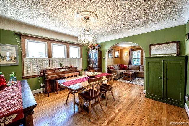 2979 Royal Avenue, Berkley, MI 48072