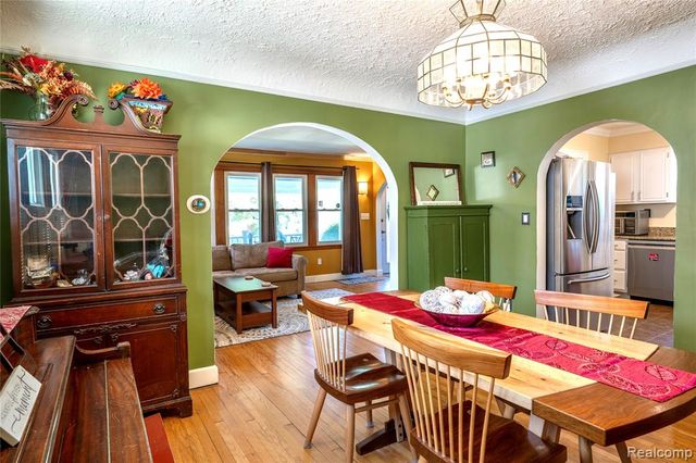 2979 Royal Avenue, Berkley, MI 48072
