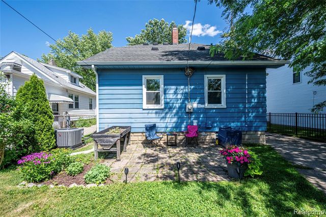 2979 Royal Avenue, Berkley, MI 48072