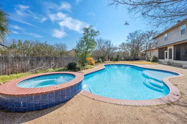 5203 Sycamore Hills Court, College Station, TX 77845
