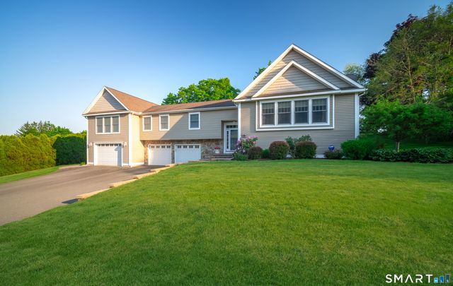 51 Snipes Terrace, Middletown, CT 06457