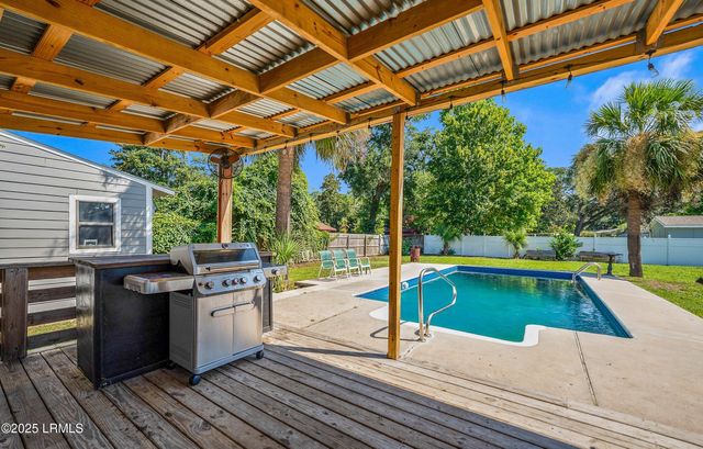 915 Belleview Circle, Beaufort, SC 29902