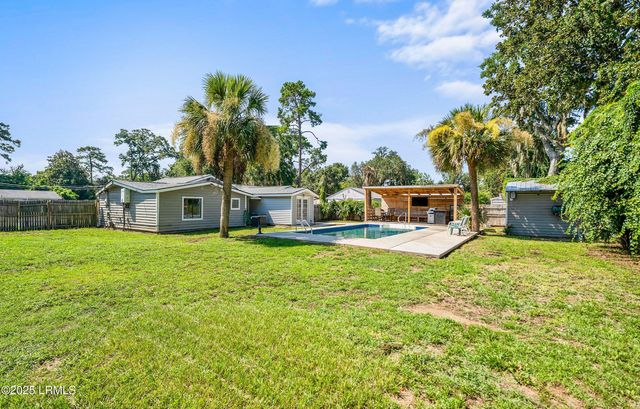 915 Belleview Circle, Beaufort, SC 29902
