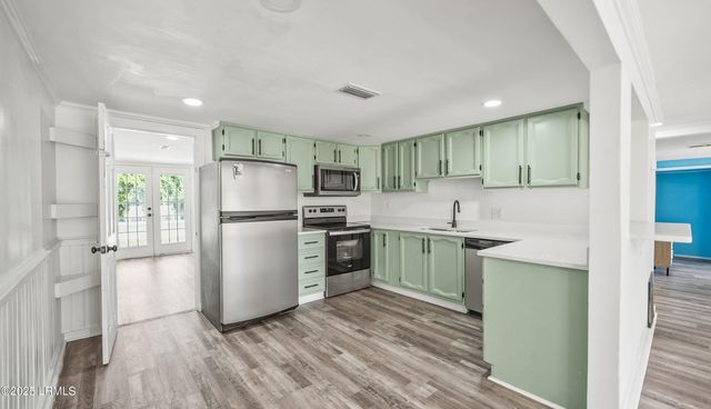 915 Belleview Circle, Beaufort, SC 29902