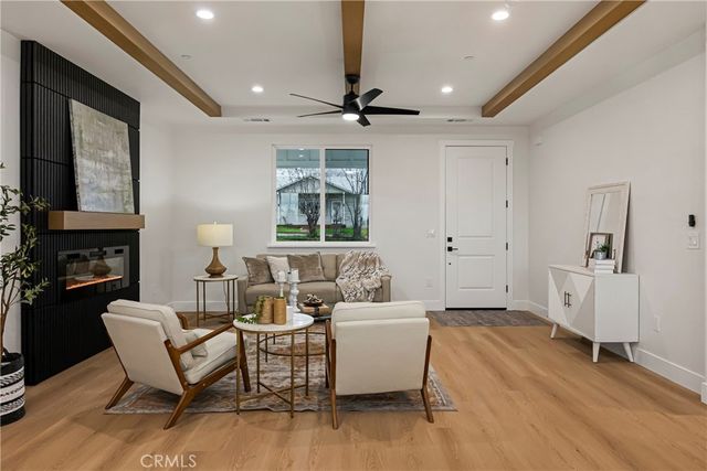 5703 Paradise Avenue, Paradise, CA 95969