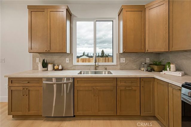 5703 Paradise Avenue, Paradise, CA 95969