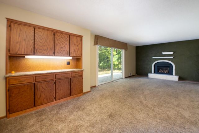 1810 Mary Lane, North Mankato, MN 56003