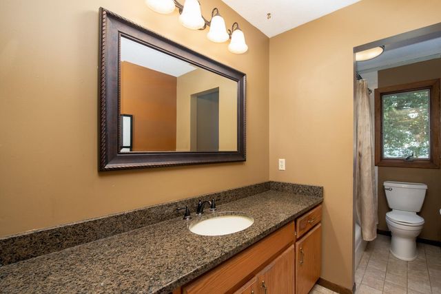 1810 Mary Lane, North Mankato, MN 56003