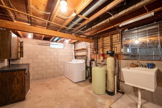 1810 Mary Lane, North Mankato, MN 56003