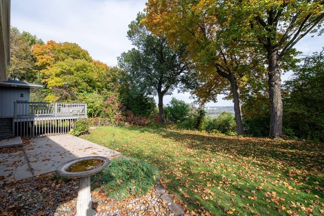 1810 Mary Lane, North Mankato, MN 56003