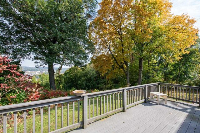 1810 Mary Lane, North Mankato, MN 56003