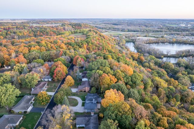 1810 Mary Lane, North Mankato, MN 56003