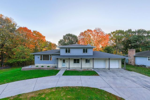 1810 Mary Lane, North Mankato, MN 56003