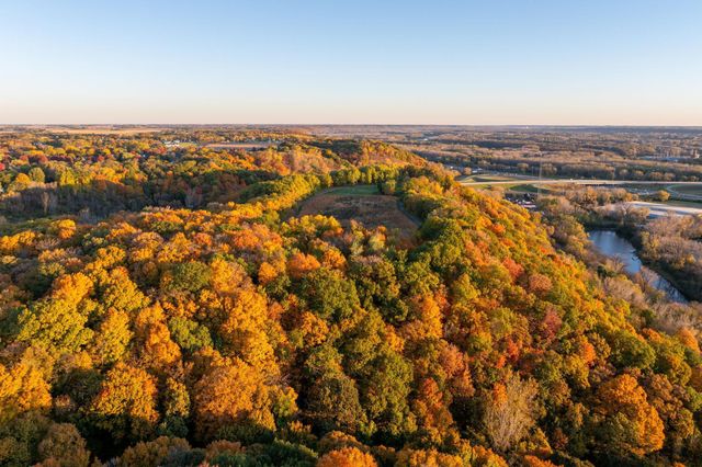 1810 Mary Lane, North Mankato, MN 56003