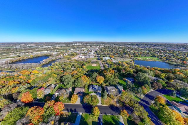 1810 Mary Lane, North Mankato, MN 56003