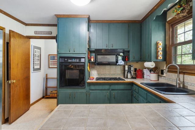 745 Goodpasture Ter, Nashville, TN 37221