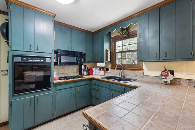 745 Goodpasture Ter, Nashville, TN 37221