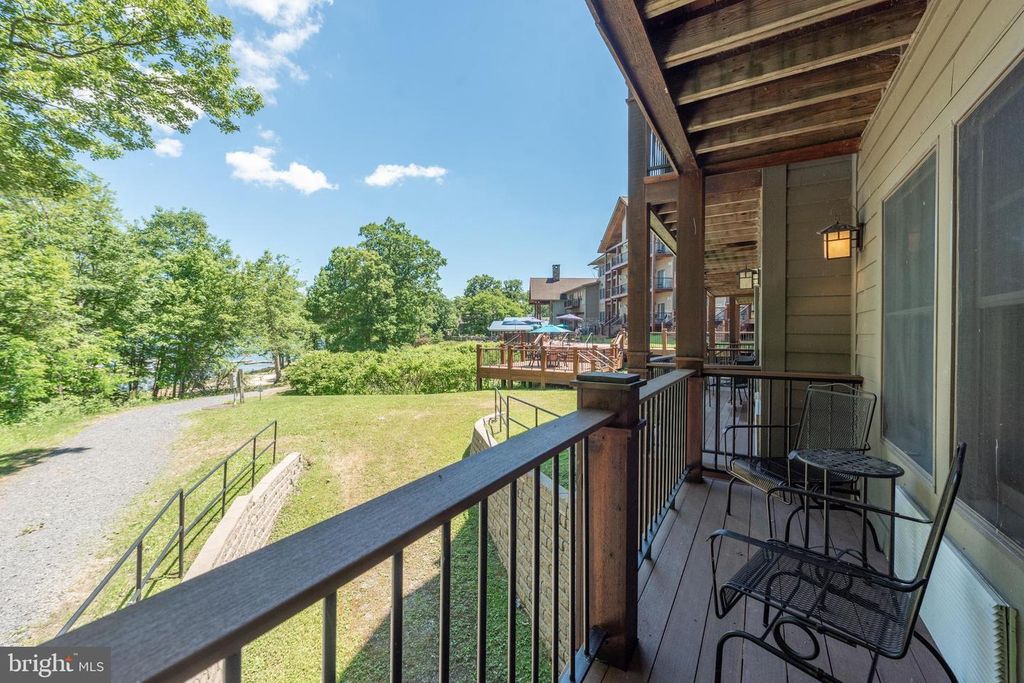 565 GLENDALE RD #106 B, Oakland, MD 21550