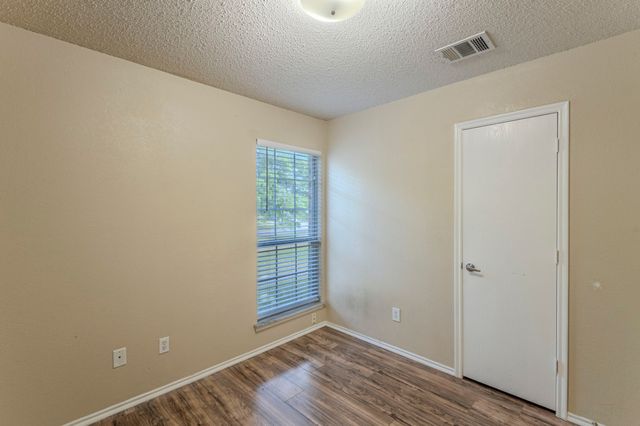 1311 Chapman Drive, Lancaster, TX 75134