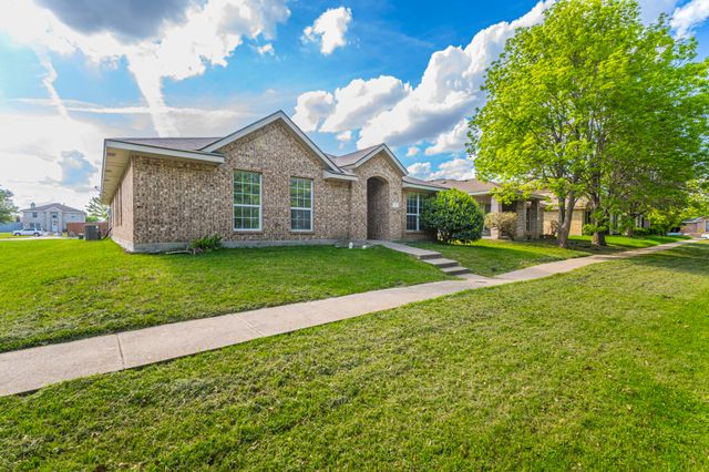 1311 Chapman Drive, Lancaster, TX 75134