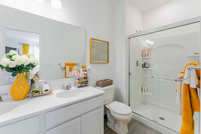 482 Comstock Rd Road, South Elgin, IL 60177