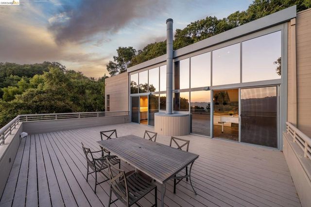 319 Tappan Ter, Orinda, CA 94563
