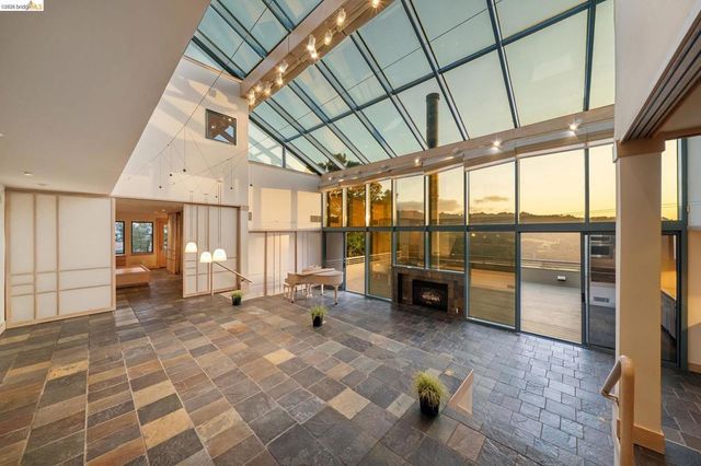 319 Tappan Ter, Orinda, CA 94563