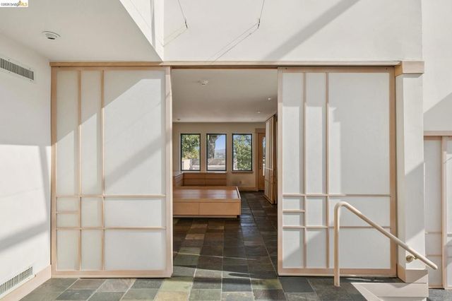 319 Tappan Ter, Orinda, CA 94563
