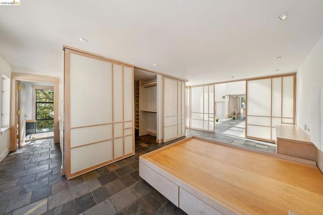 319 Tappan Ter, Orinda, CA 94563