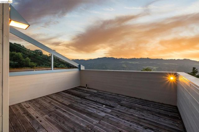 319 Tappan Ter, Orinda, CA 94563