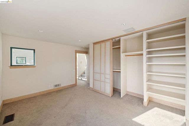 319 Tappan Ter, Orinda, CA 94563