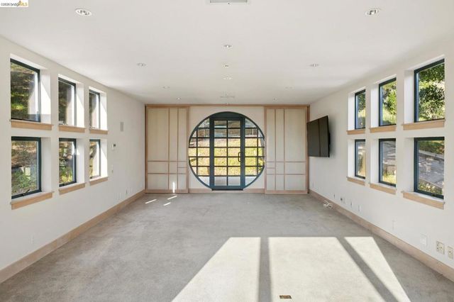 319 Tappan Ter, Orinda, CA 94563