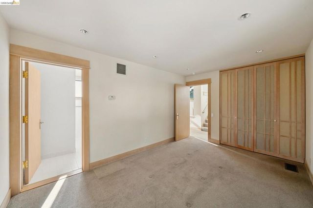 319 Tappan Ter, Orinda, CA 94563