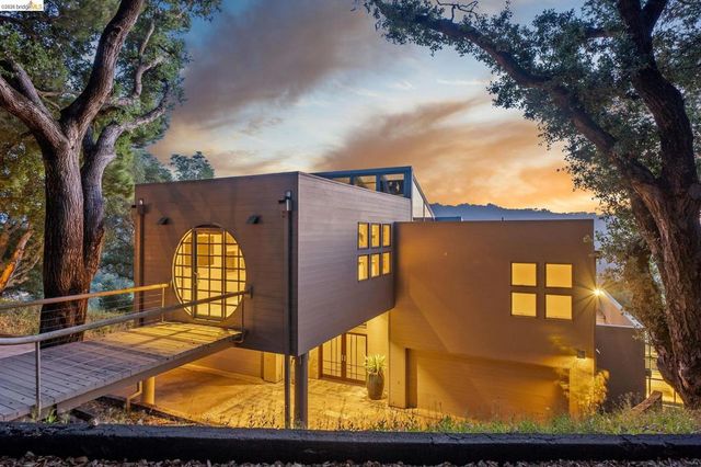 319 Tappan Ter, Orinda, CA 94563