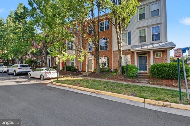 46202 WALPOLE TER, Sterling, VA 20165
