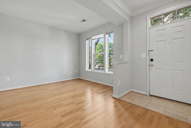 46202 WALPOLE TER, Sterling, VA 20165
