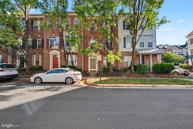 46202 WALPOLE TER, Sterling, VA 20165