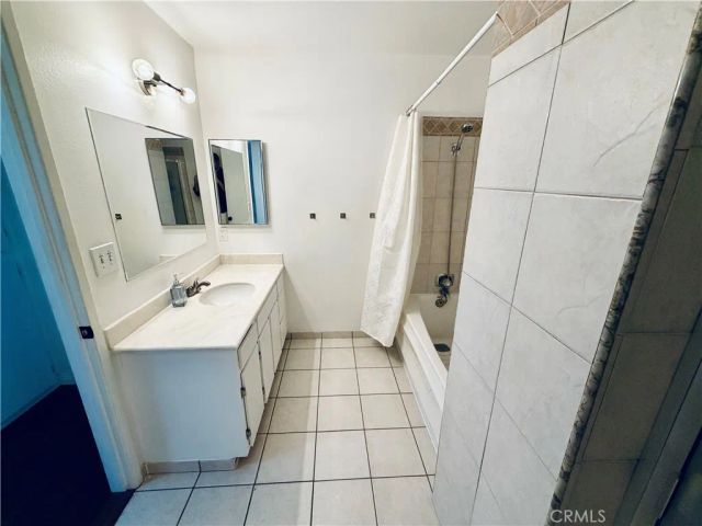 8435 Burnet, Los Angeles, CA 91343