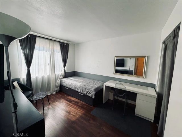 8435 Burnet, Los Angeles, CA 91343