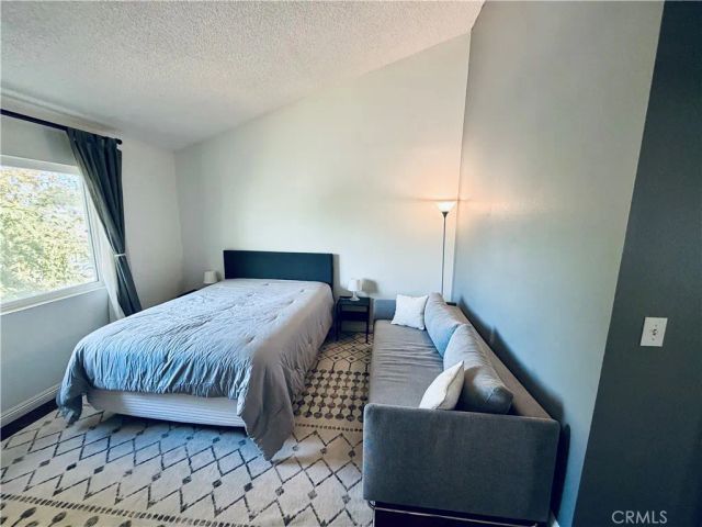 8435 Burnet, Los Angeles, CA 91343