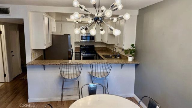 8435 Burnet, Los Angeles, CA 91343