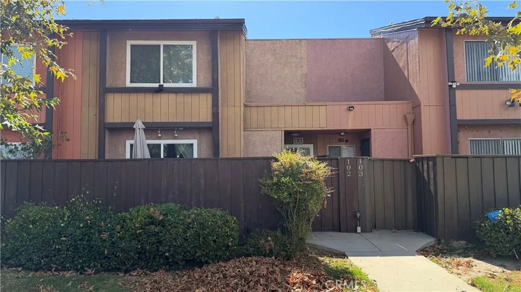 8435 Burnet, Los Angeles, CA 91343