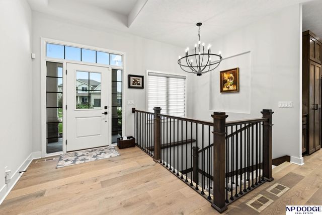 21814 H Street, Omaha, NE 68022