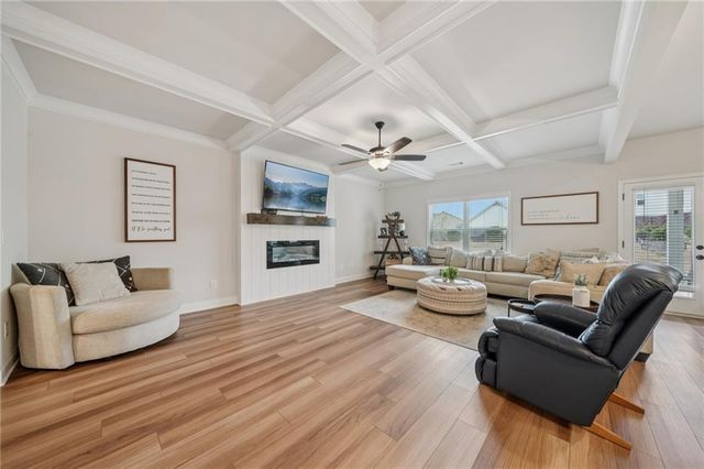 5305 Fox Hill Lane, Oakwood, GA 30566