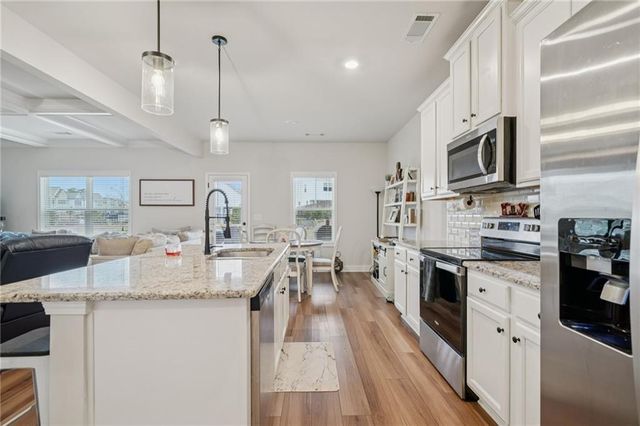 5305 Fox Hill Lane, Oakwood, GA 30566