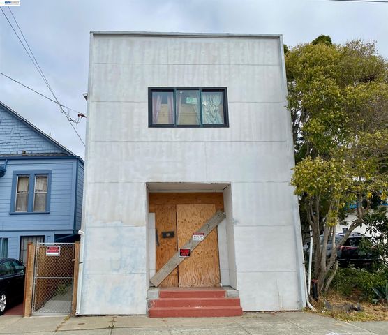 1124 63rd Street, Oakland, CA 94608