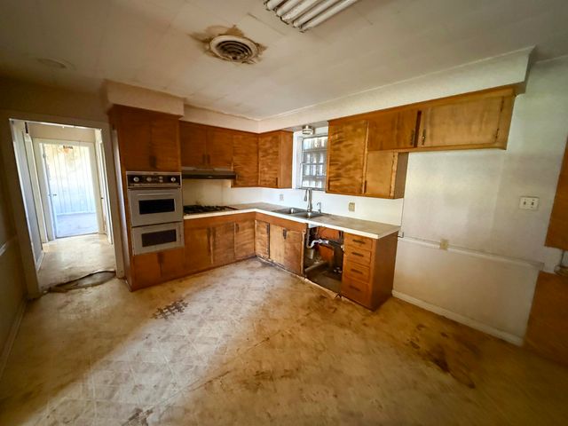 240 Willow D Street, Larose, LA 70373