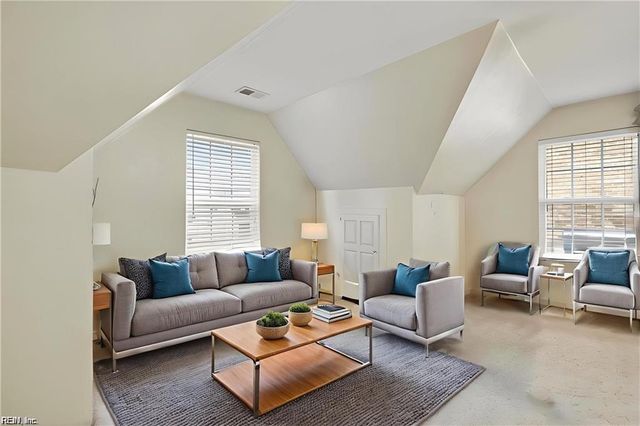 111 Windsor CT, Suffolk, VA 23434