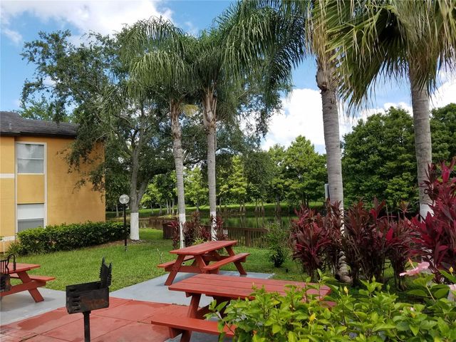 4572 COMMANDER DRIVE 1237, Orlando, FL 32822